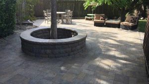 Circular paver retaining wall landscape