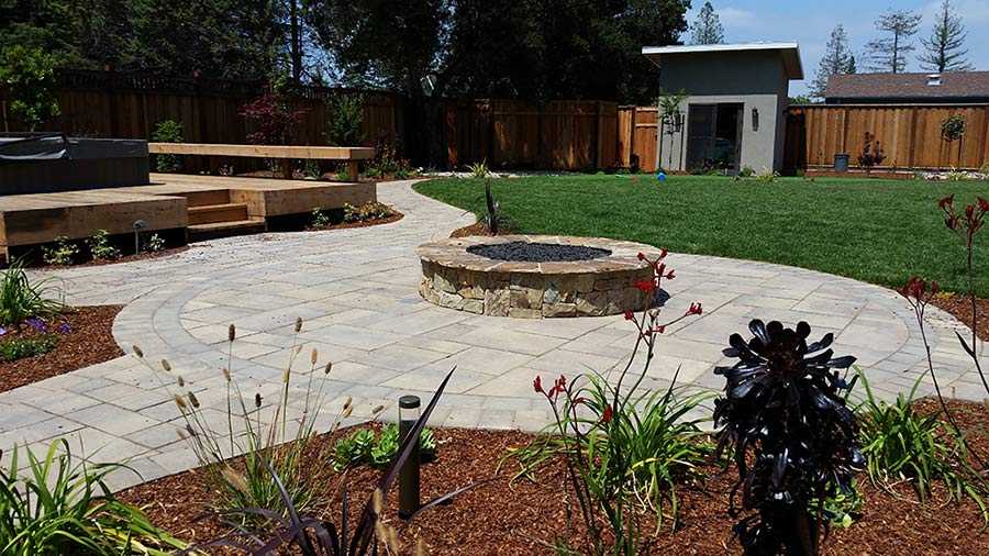 BBQs & Fire Pits | Black Diamond Paver Stones & Landscape