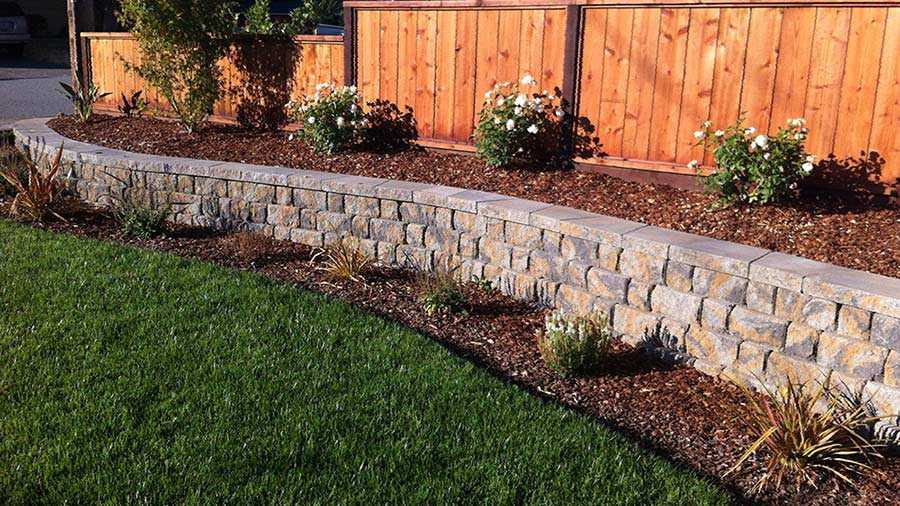 Walls & Steps | Black Diamond Paver Stones & Landscape | Black Diamond ...