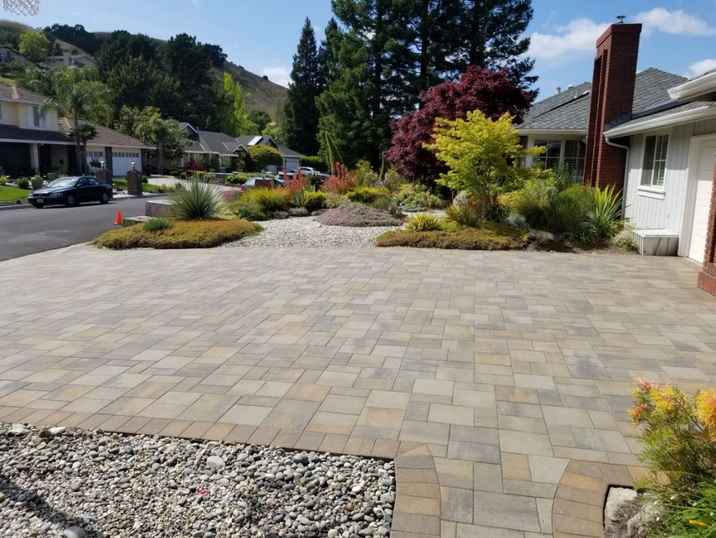 Monterey - Black Diamond Paver Stones & Landscape | Black Diamond Paver