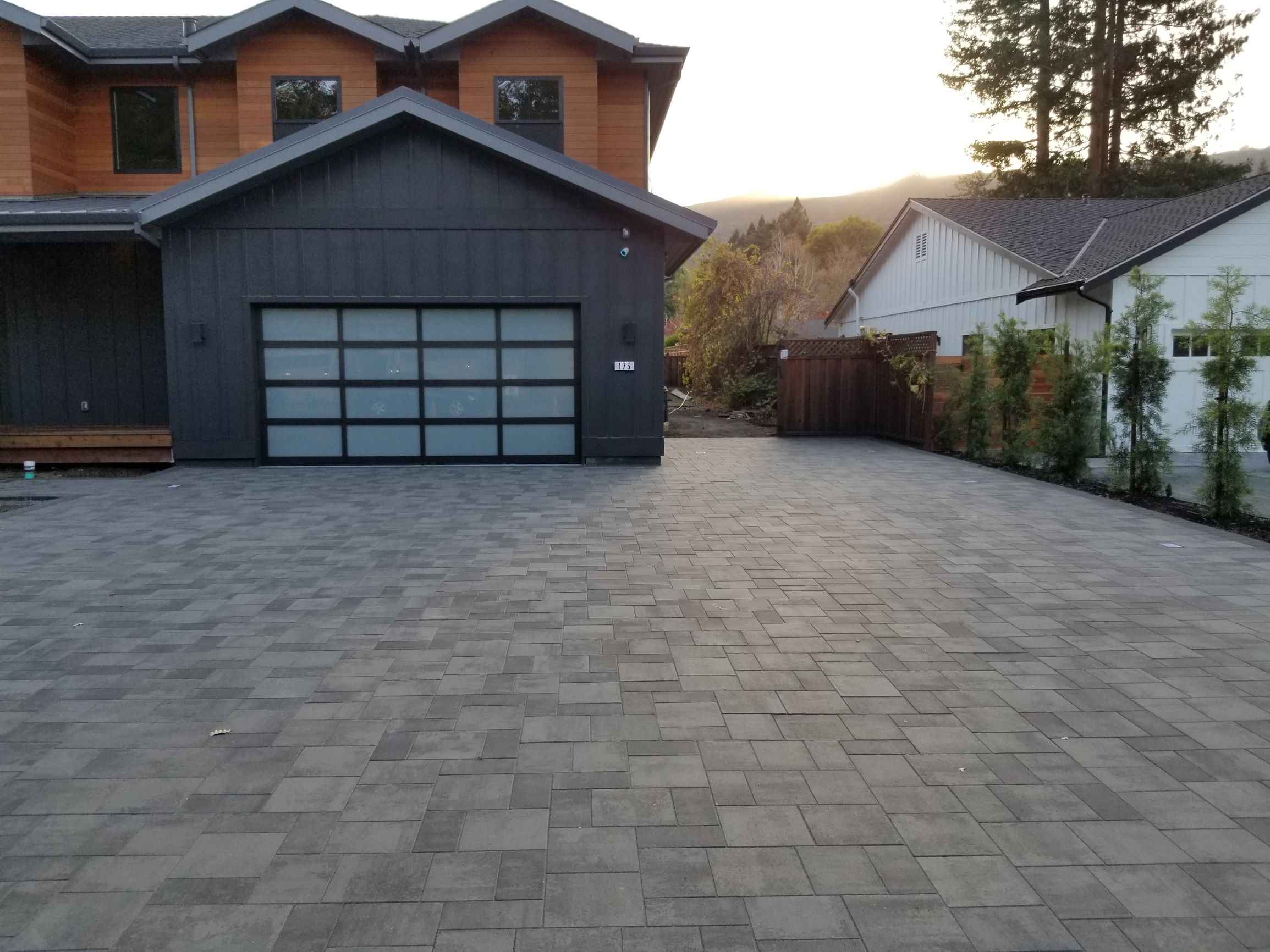 Sacramento Black Diamond Paver Stones & Landscape Black Diamond